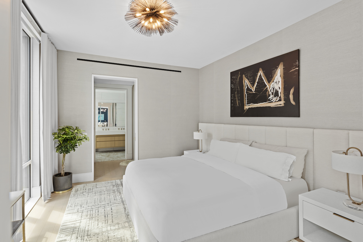 apartment-bedroom-design-white-linens-tribeca-new-york-city-ny