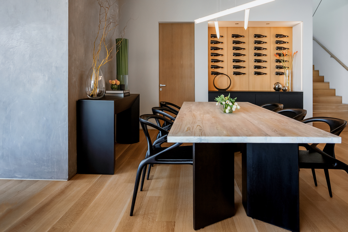west-hollywood-ca-interior-design-dining-table
